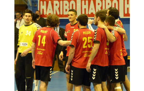 N1: Martigues reste dans la course